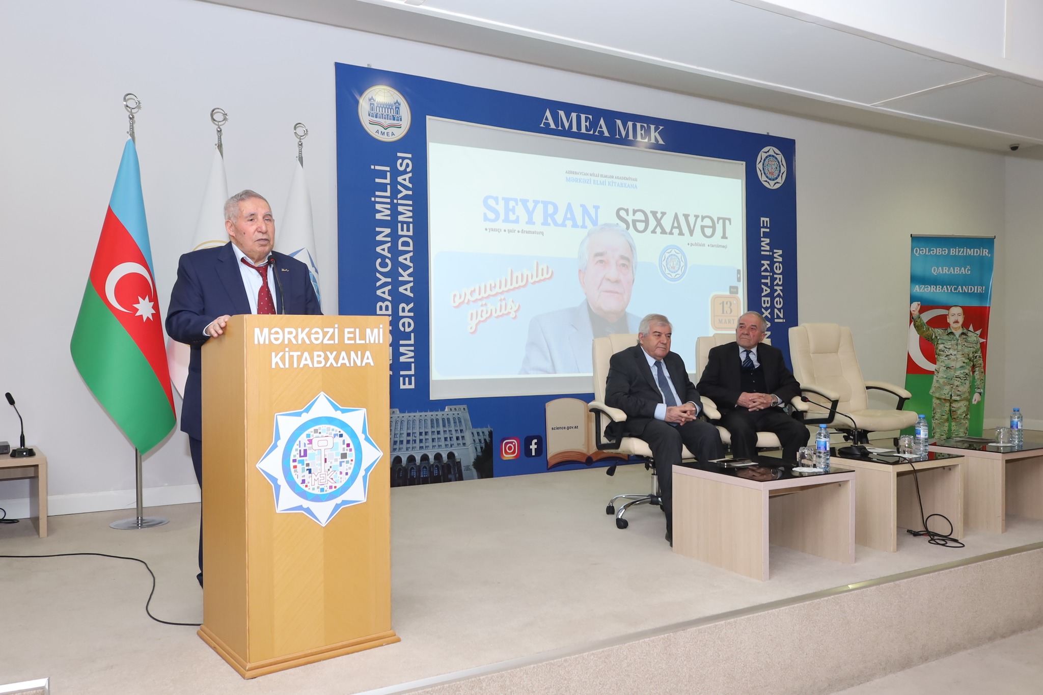 Mərkəzi Elmi Kitabxanada tanınmış yazıçı və şair Seyran Səxavətlə görüş keçirilib