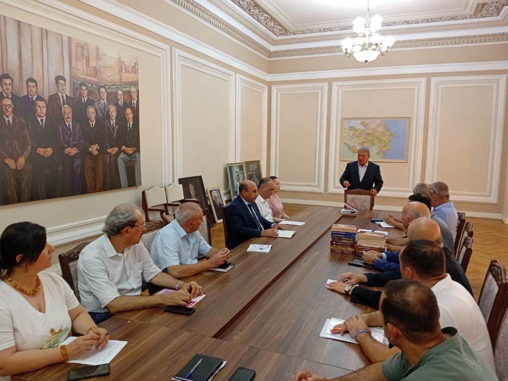 AMEA-nın 80 illiyinə hazırlıq məsələləri müzakirə olunub