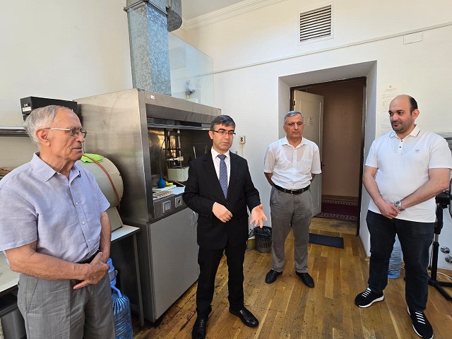 Kimya İnstitutunda perspektivli gənc alimlər elmin idarə edilməsinə cəlb olunurlar