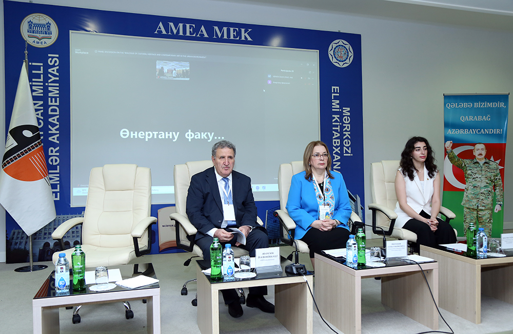 “Şəhər mühitində mədəni irs və müasir incəsənət dialoqu” mövzusunda panel müzakirələr keçirilib