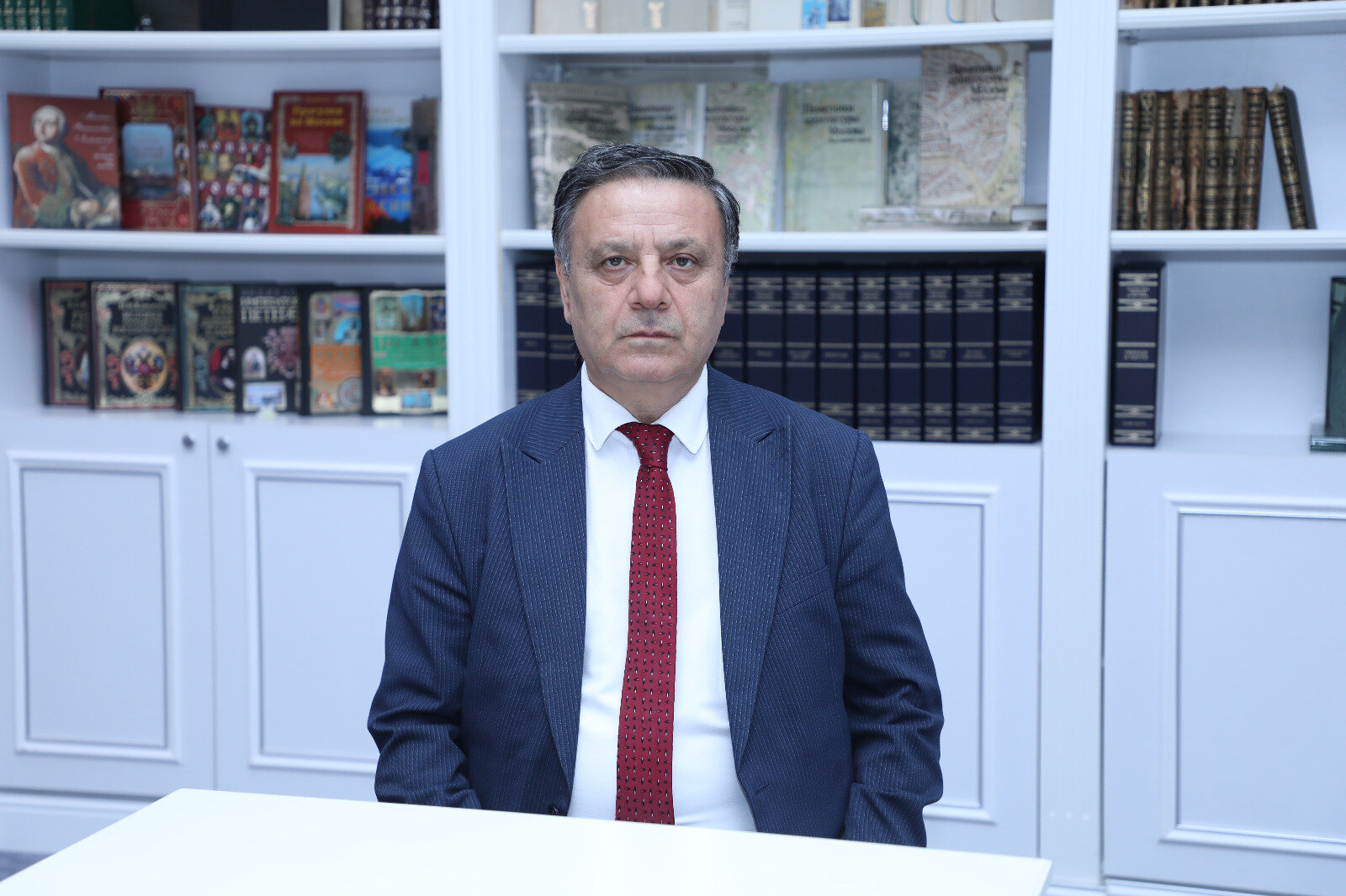 Hicab və məktəbli forması ilə bağlı müzakirələr - Filosofdan milli dəyərlər və təhsil mesajı