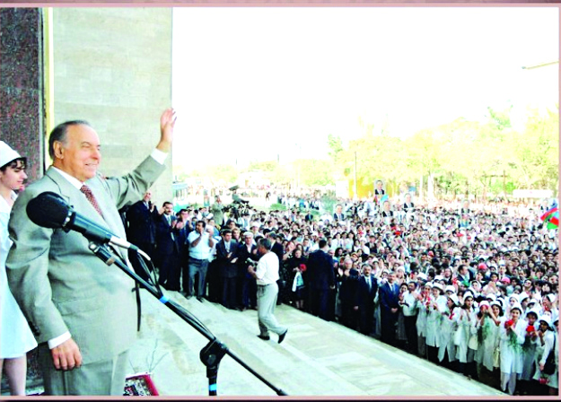 Heydər Əliyevin elm və təhsil strategiyası