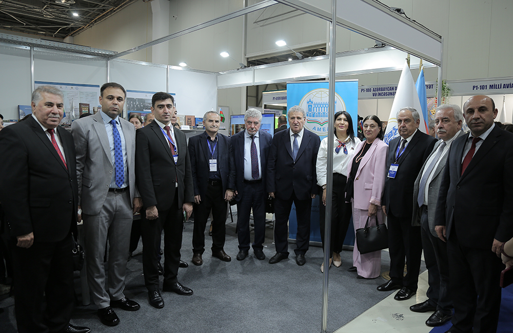 Əlyazmalar İnstitutunun nəşrləri XII Bakı Beynəlxalq Kitab Sərgisində nümayiş olunur