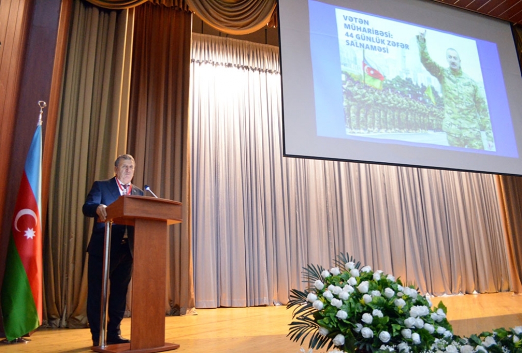 Akademik İsa Həbibbəyli “Vətən müharibəsi: 44 günlük zəfər salnaməsi” mövzusunda konfransda iştirak edib