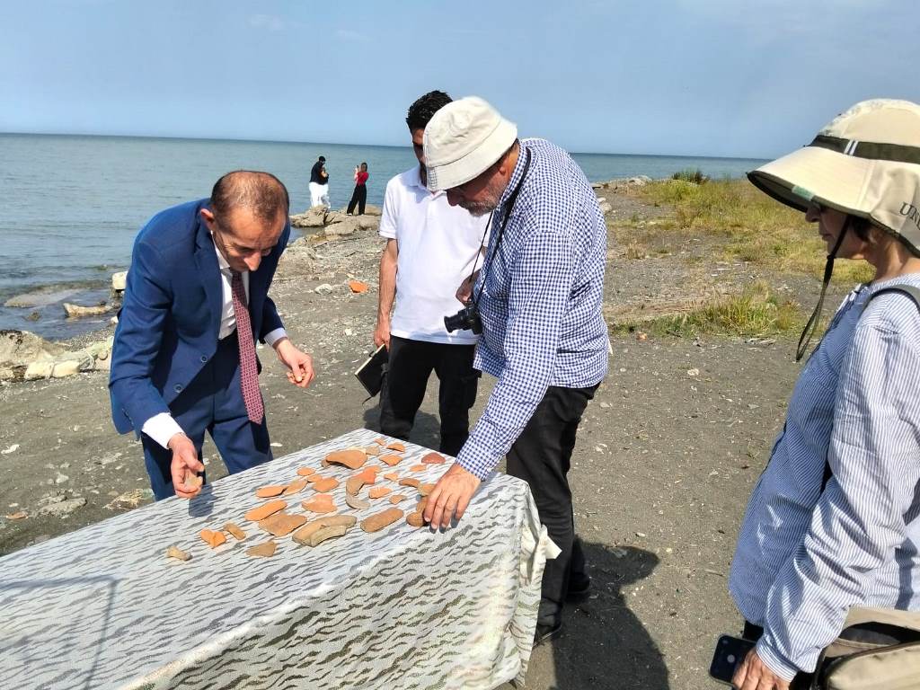 Xəzər dənizinin sahilboyu ərazisində arxeoloji kəşfiyyat işləri aparılıb