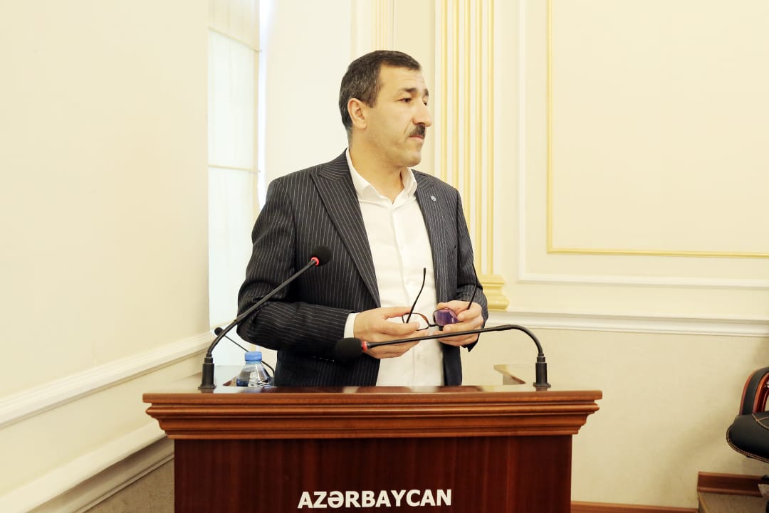 Folklor İnstitutunun əməkdaşı II Beynəlxalq Mifologiya Konqresində əfsanə söyləyiciliyi məsələsindən danışıb