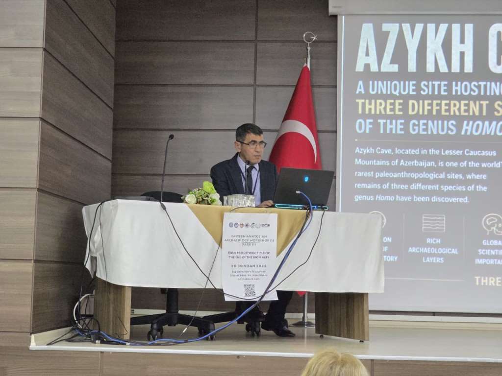 Tarixçi alim Ege Universitetində keçirilən beynəlxalq elmi konfransda iştirak edib