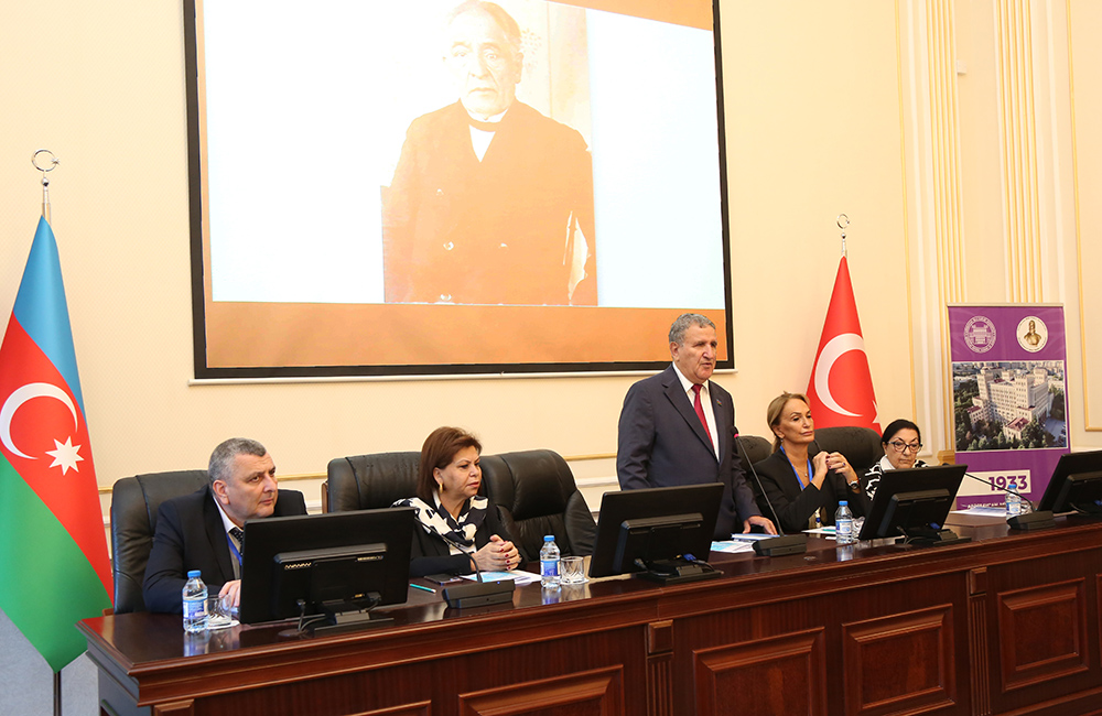 В НАНА состоялась международная научная конференция «Ахмед Агаоглу и тюркский мир»