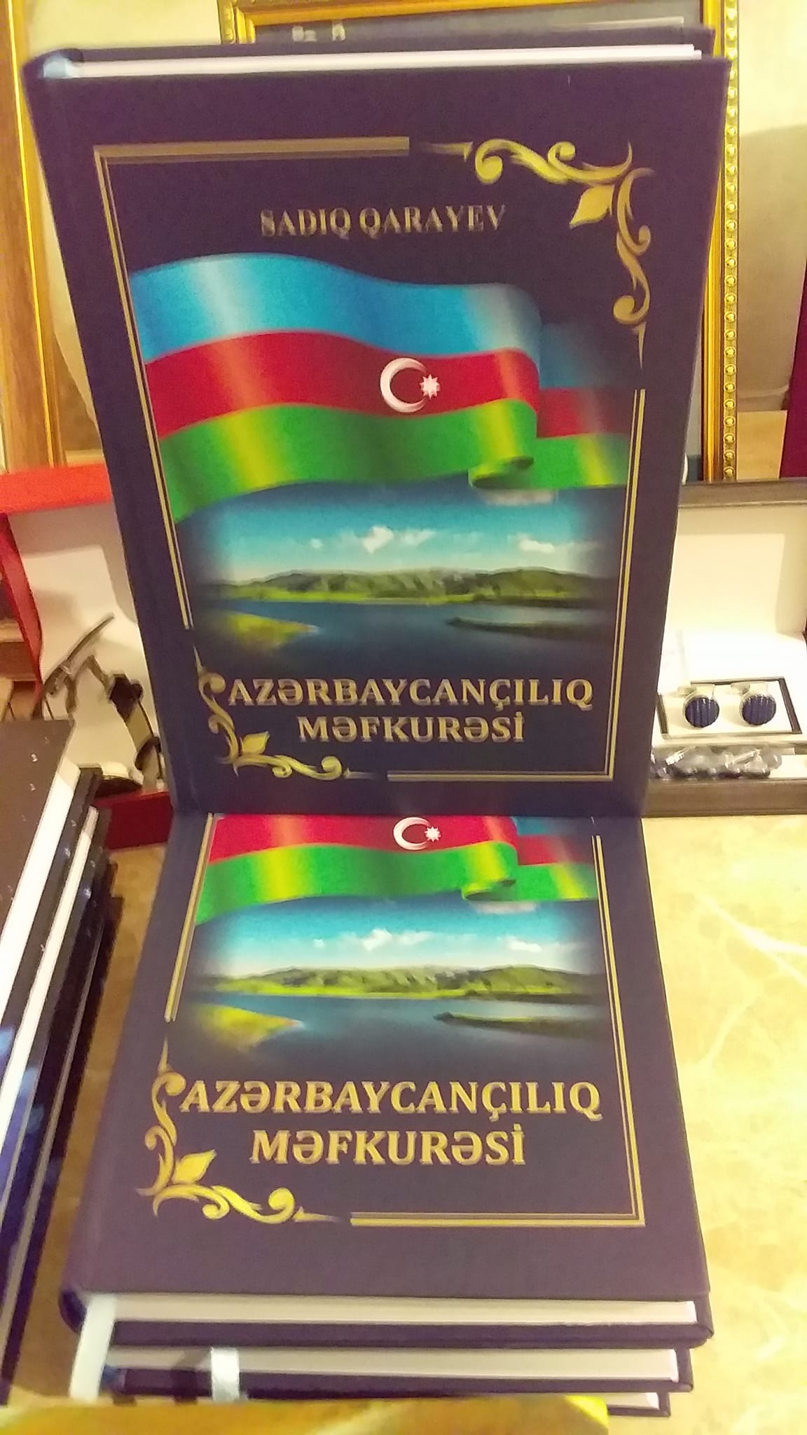 Yazıçı-alim Sadıq Qarayevin “Azərbaycançılıq məfkurəsi” kitabı çap olunub