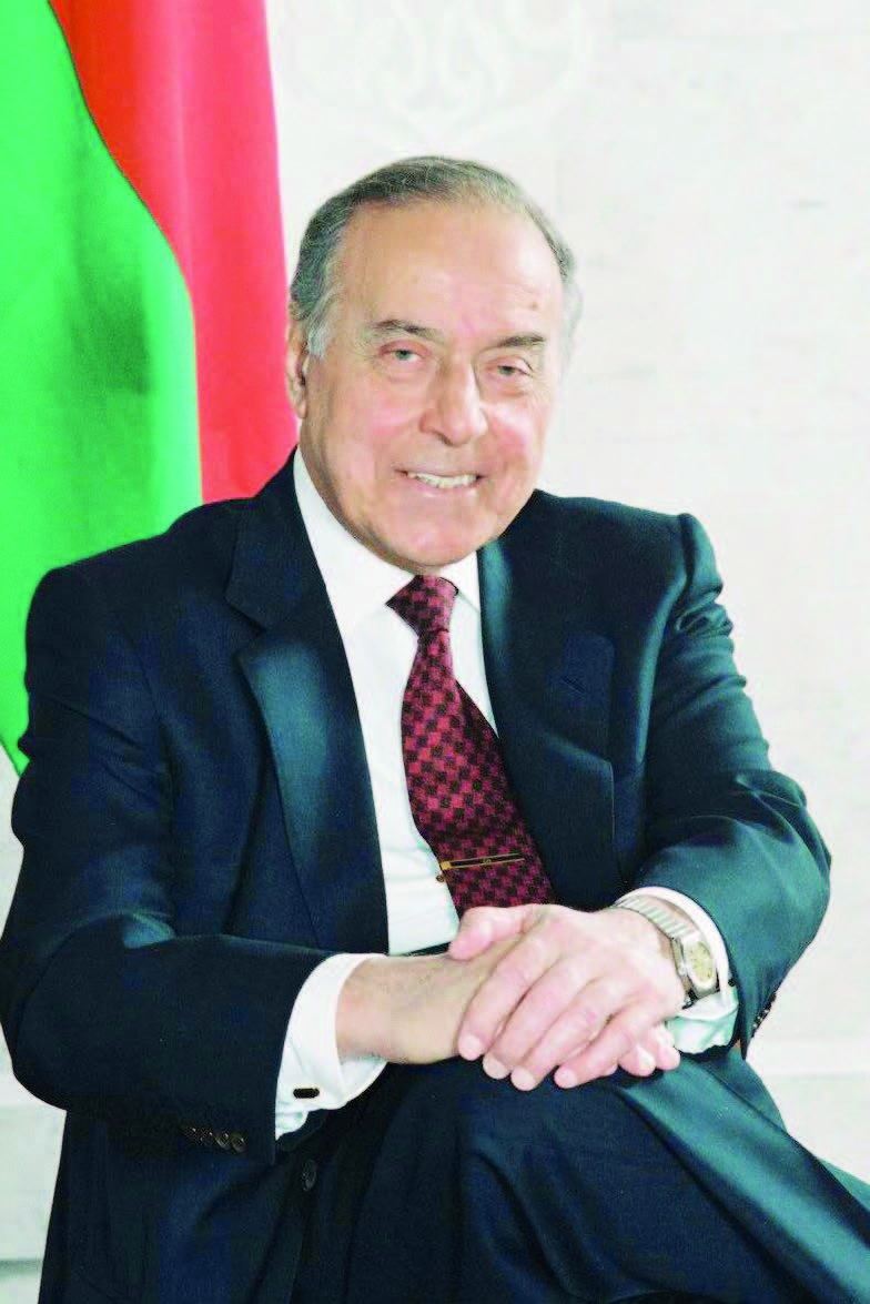 Heydər Əliyev məktəbi: liderlik dərsləri və azərbaycançılığın siyasi-hüquqi hüdudları