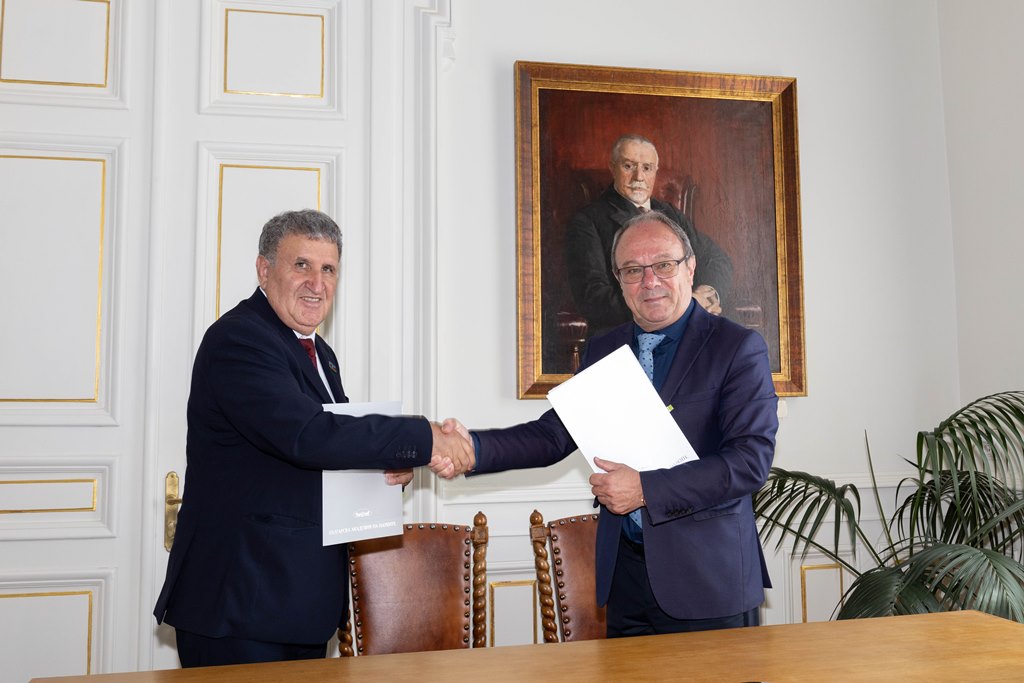 Подписан договор о сотрудничестве между Национальной академией наук Азербайджана и Болгарской академией наук