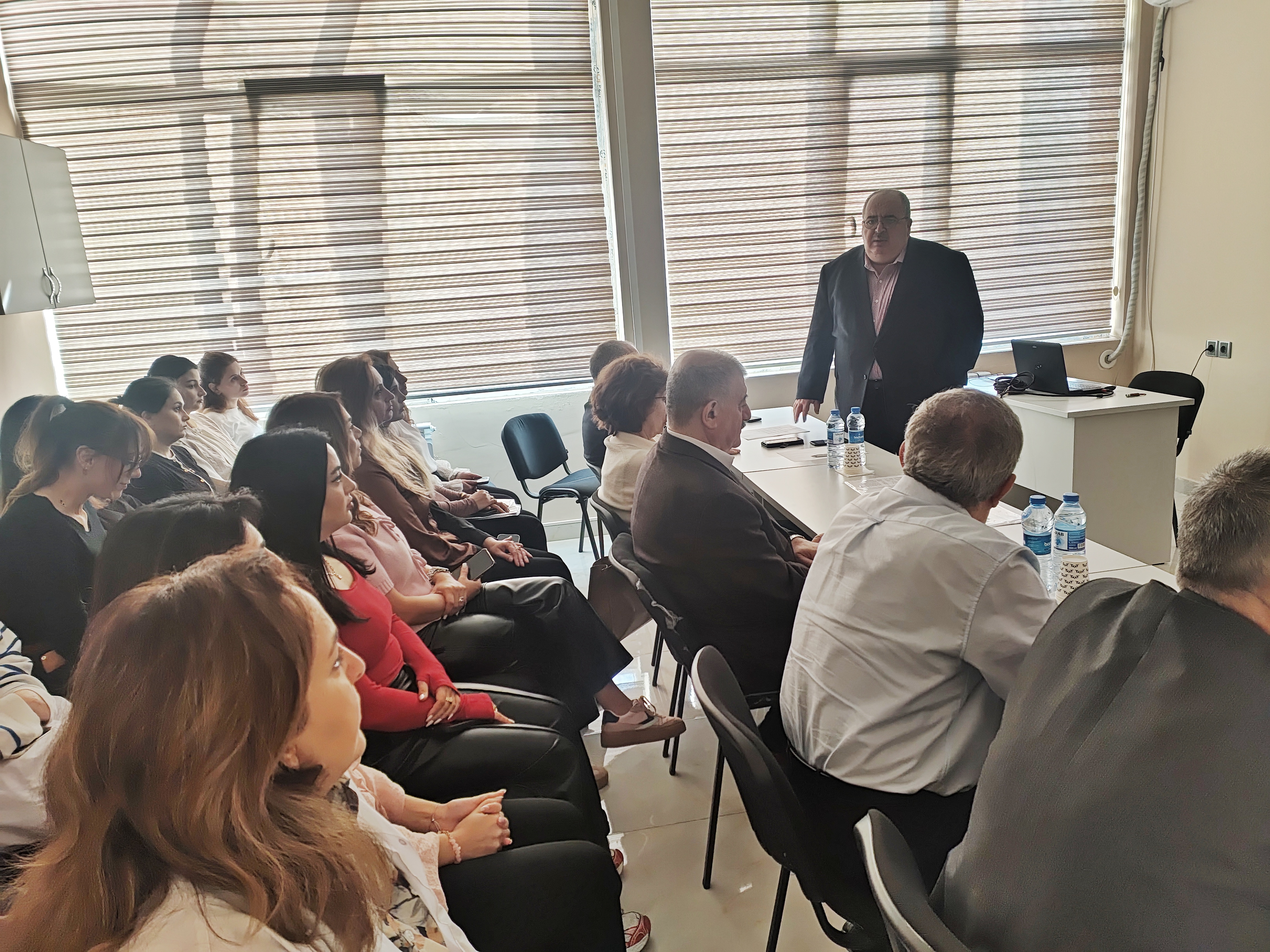Biofizika İnstitutunda Elmi şuranın iclası keçirilib