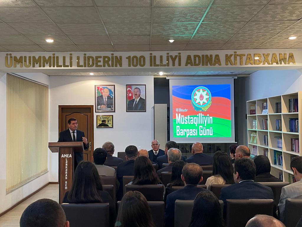 Lənkəran Regional Elmi Mərkəzində Dövlət Müstəqilliyinin Bərpası Gününə həsr olunmuş elmi seminar keçirilib