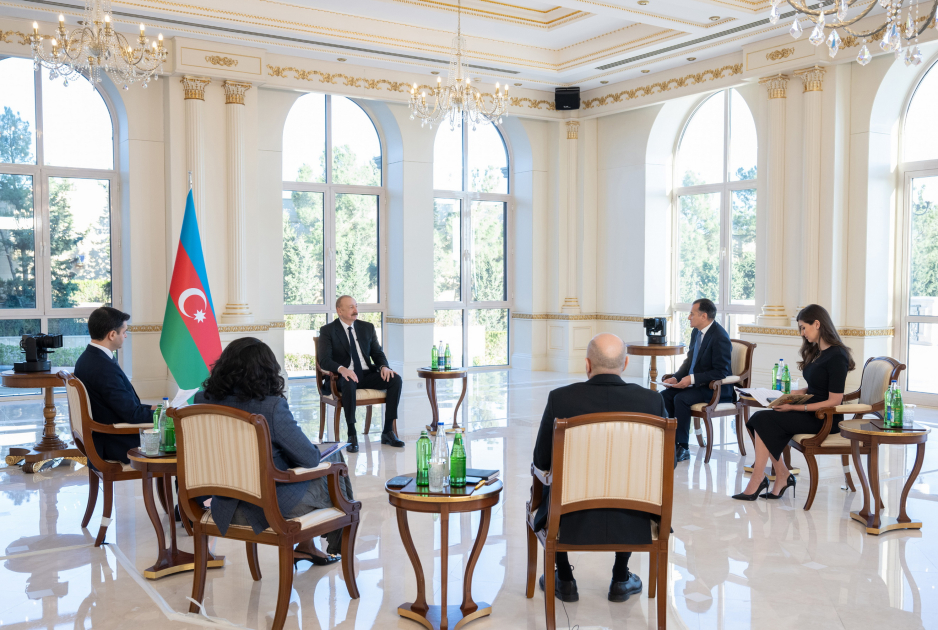 Azərbaycan Prezidenti İlham Əliyev yerli televiziya kanallarına müsahibə verib