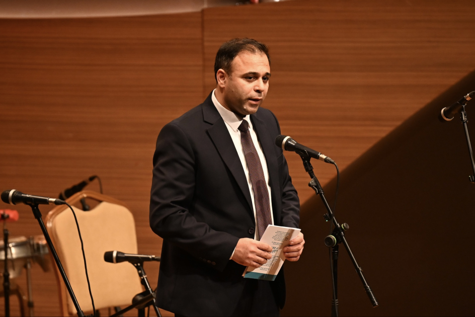 I Beynəlxalq Türk Dünyası Ənənəvi Musiqi və Mədəni Kimlik Simpoziumu çərçivəsində Kalvalı Əli Dədənin 150 illiyi münasibətilə konsert proqramı təşkil olunub
