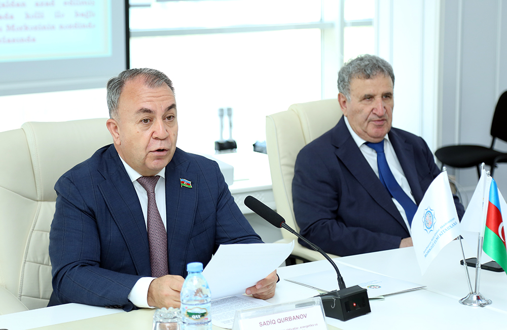 AMEA-da “Yaşıl dünya, süni intellekt və müasir reallıqlar” mövzusunda elmi-praktiki konfrans keçirilib