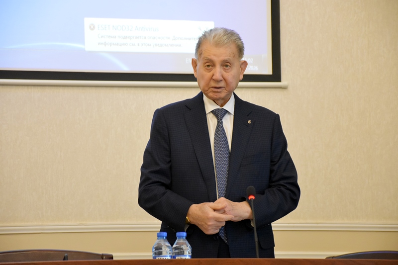 Geologiya İnstitutunda Elmi şuranın iclası keçirilib