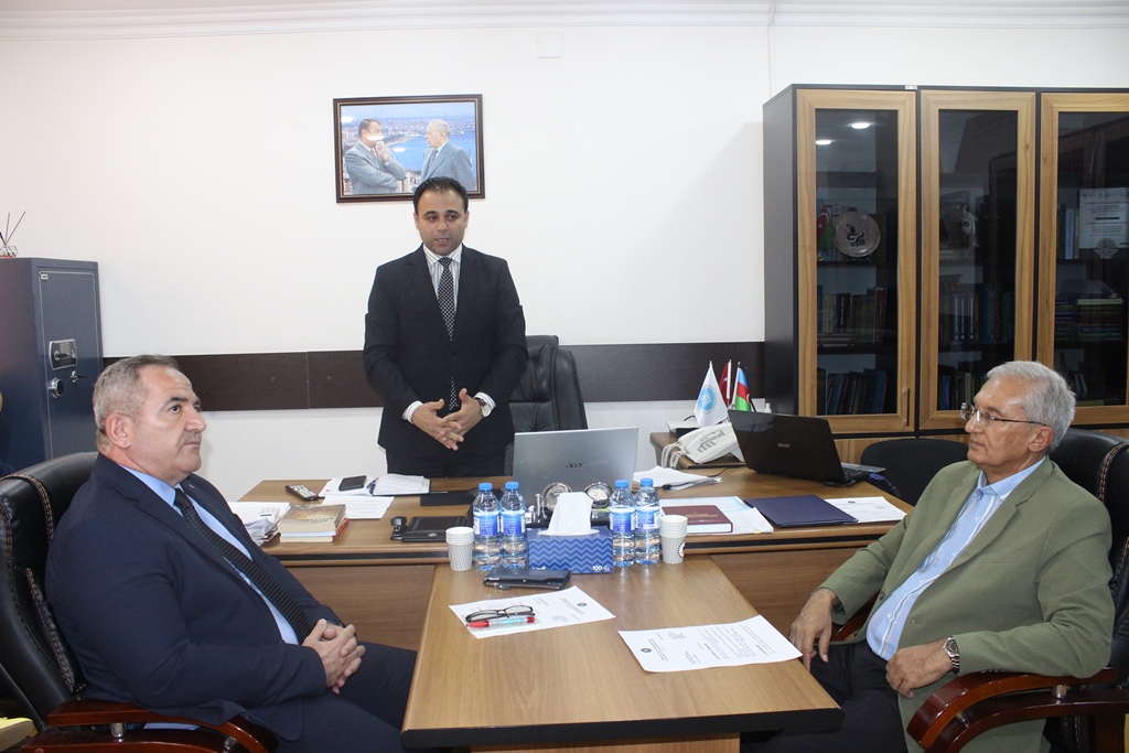 Folklor İnstitutunun 2025-ci il üzrə yarımillik hesabatı dinlənilib