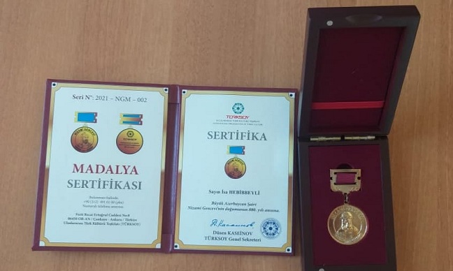 Akademik İsa Həbibbəyli “Nizami Gəncəvi” medalı ilə təltif olunub
