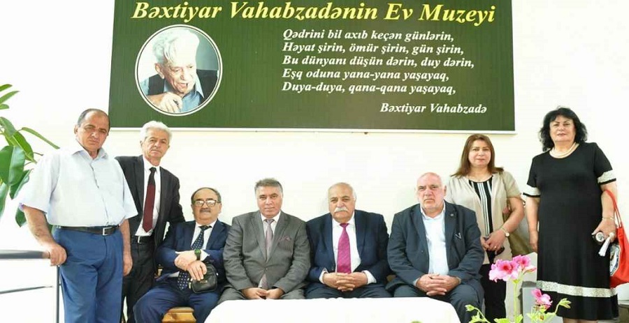 “Bəxtiyar Vahabzadə - türk dünyası tarixi, mədəniyyəti və ədəbiyyatı” adlı beynəlxalq simpozium keçirilib