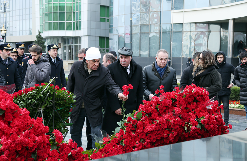 The staff of the Azerbaijan National Academy of Sciences visited the Khojaly Genocide Memorial