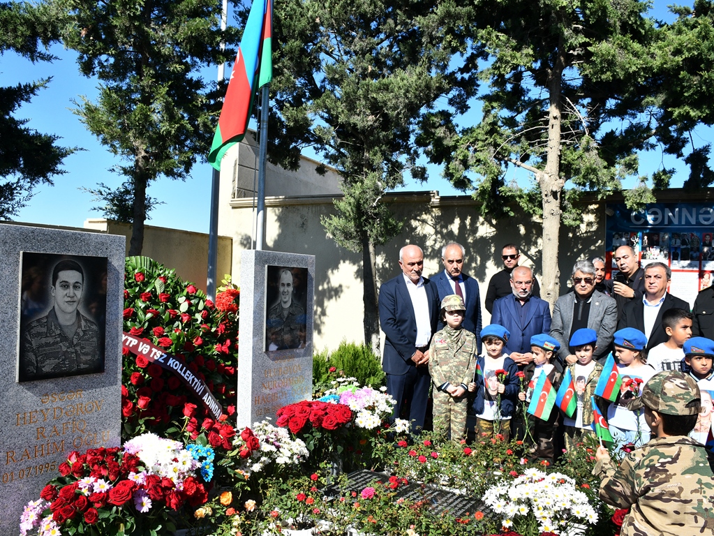 Vətən müharibəsi şəhidi Rafiq Heydərovun məzarı ziyarət olunub