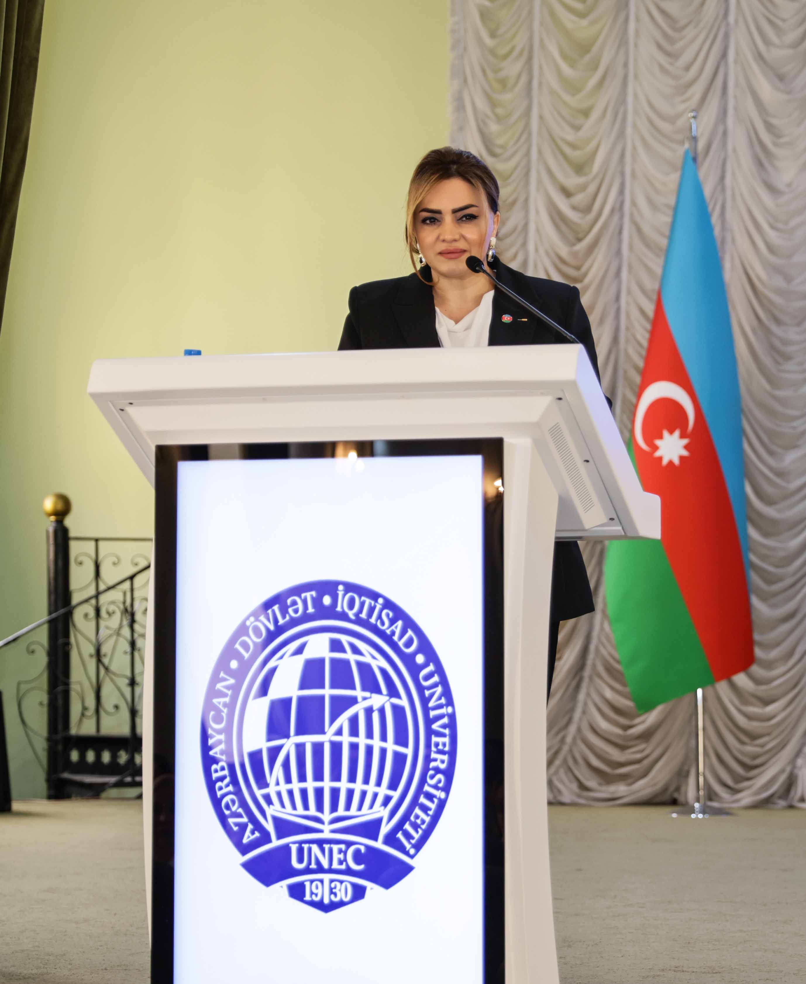 UNEC-də “Elm günləri” keçirilir