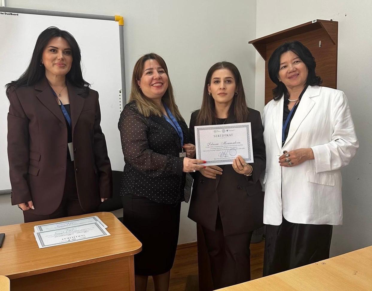 Folklor İnstitutunun alimləri Bakı Slavyan Universitetində beynəlxalq konfransda məruzə ediblər