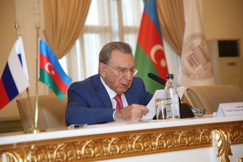 Состоялась встреча президента Российской академии наук с научной общественностью Азербайджана
