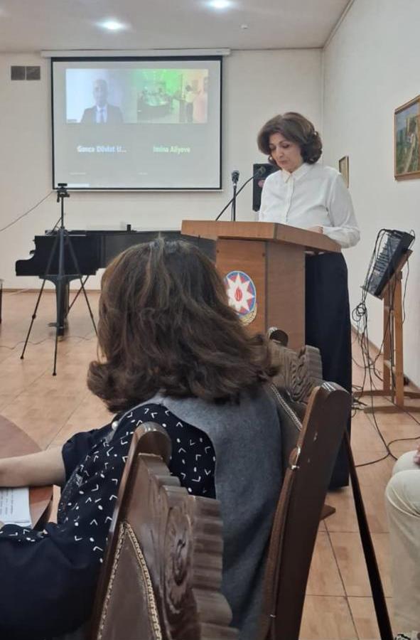 Musiqişünas alim Bakı Musiqi Akademiyasında keçirilən konfransda məruzə edib