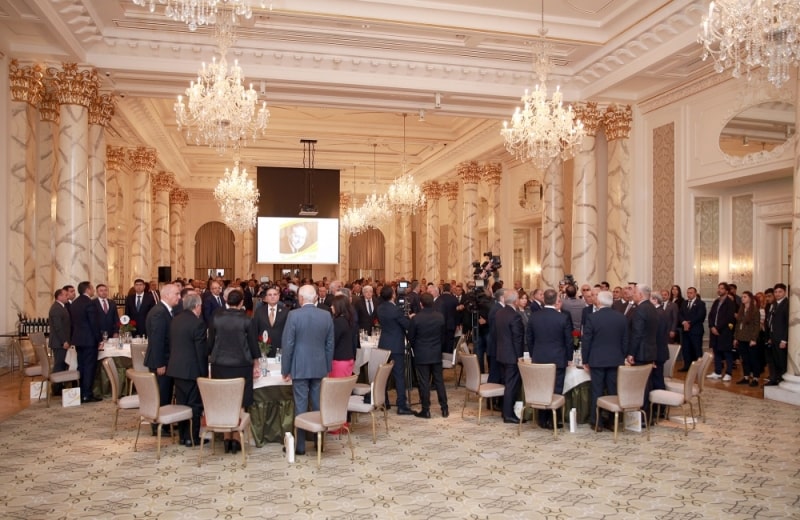 Академик Ариф Гашимов принял участие на конференции, посвященной великому лидеру Гейдару Алиеву, которая прошла при организационной поддержке партии «Ени Азербайджан»