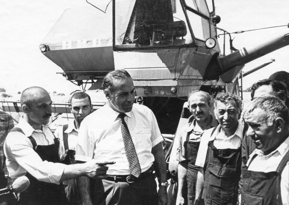 Xalqa bağışlanmış ömürdən anlar: 1980-ci il