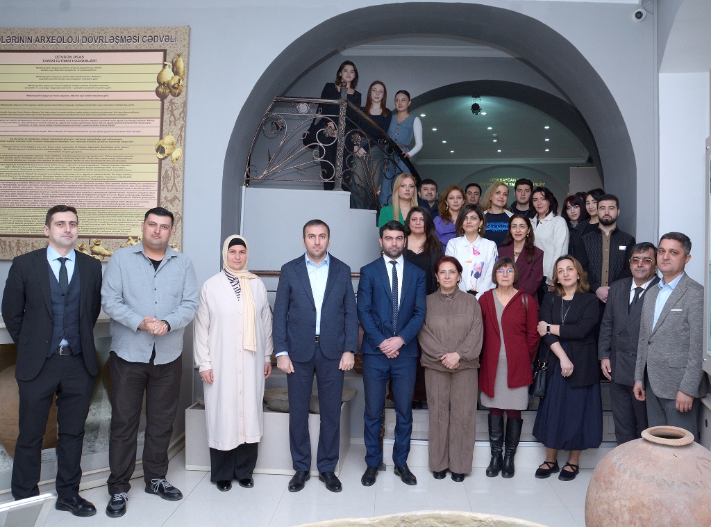 21 Fevral – Beynəlxalq Turizm Bələdçiləri Günü münasibətilə təlim-treyninqlər keçirilib