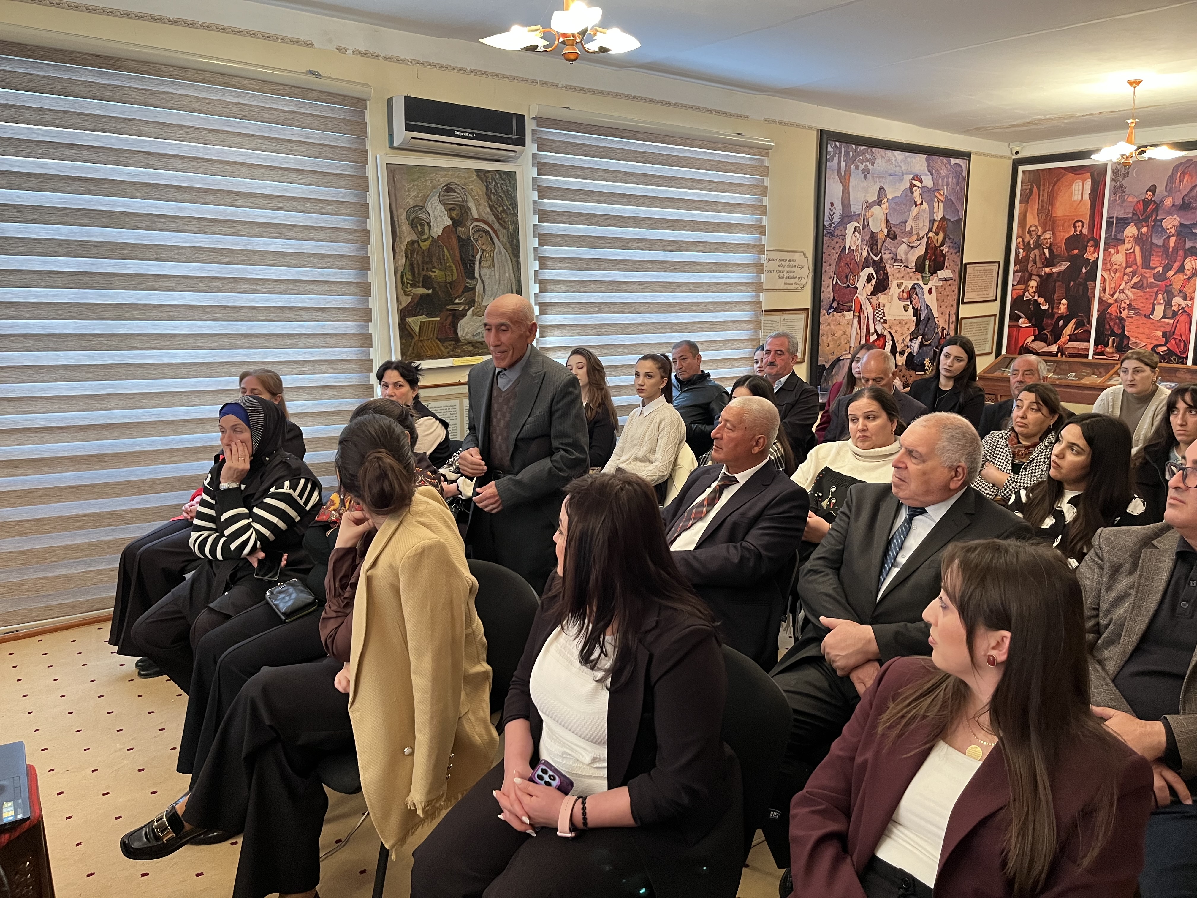“Əkinçi” qəzetinin nəşrə başlamasının 150 illiyi münasibətilə tədbir keçirilib