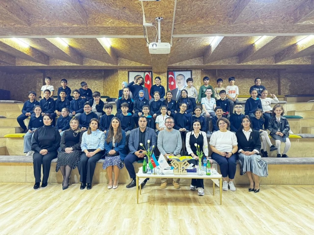 MEK-in elmi katibi Beynəlxalq Məktəb Kitabxanaları Gününə həsr olunmuş tədbirdə çıxış edib