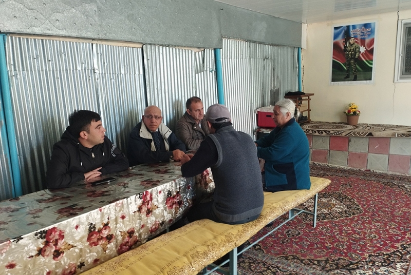 Rəsədxana əməkdaşları şəhid ailələrini ziyarət ediblər