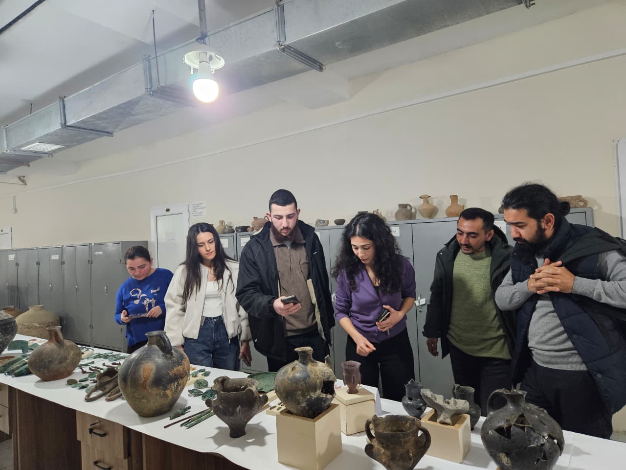 Arxeologiya və Antropologiya İnstitutunda “Açıq qapı” günü keçirilib
