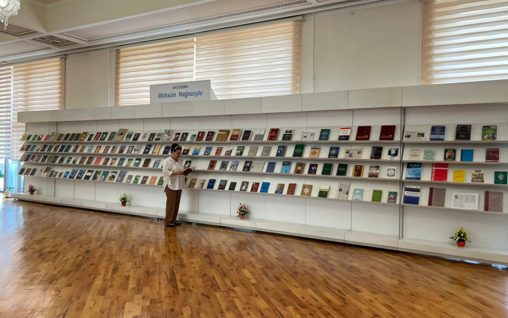 Milli Kitabxanada Möhsün Nağısoylunun yubileyinə həsr olunmuş kitab sərgisi açılıb
