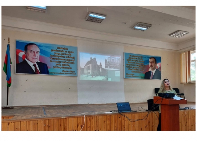 Tarix Muzeyində Müstəqilliyin Bərpası Günü ilə bağlı şagirdlərə mühazirə oxunub