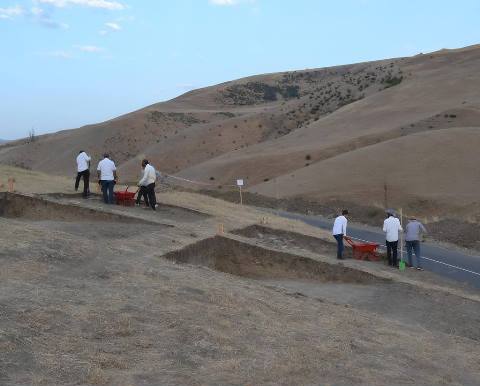Yardımlıda aşkarlanan nümunələrin Orta Tunc dövrünə aid olduğu müəyyən edilib