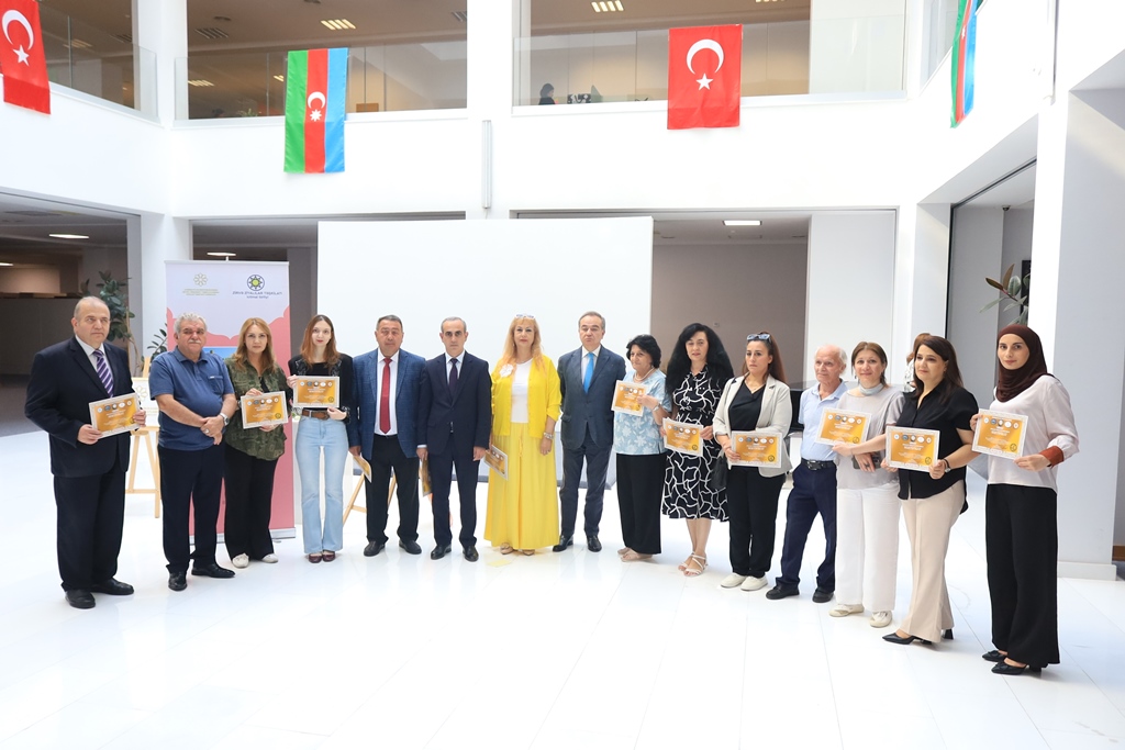 MEK-də AMEA-nın 80 illiyinə həsr olunmuş “Qalib Azərbaycan” mövzusunda rəsm sərgisi keçirilib