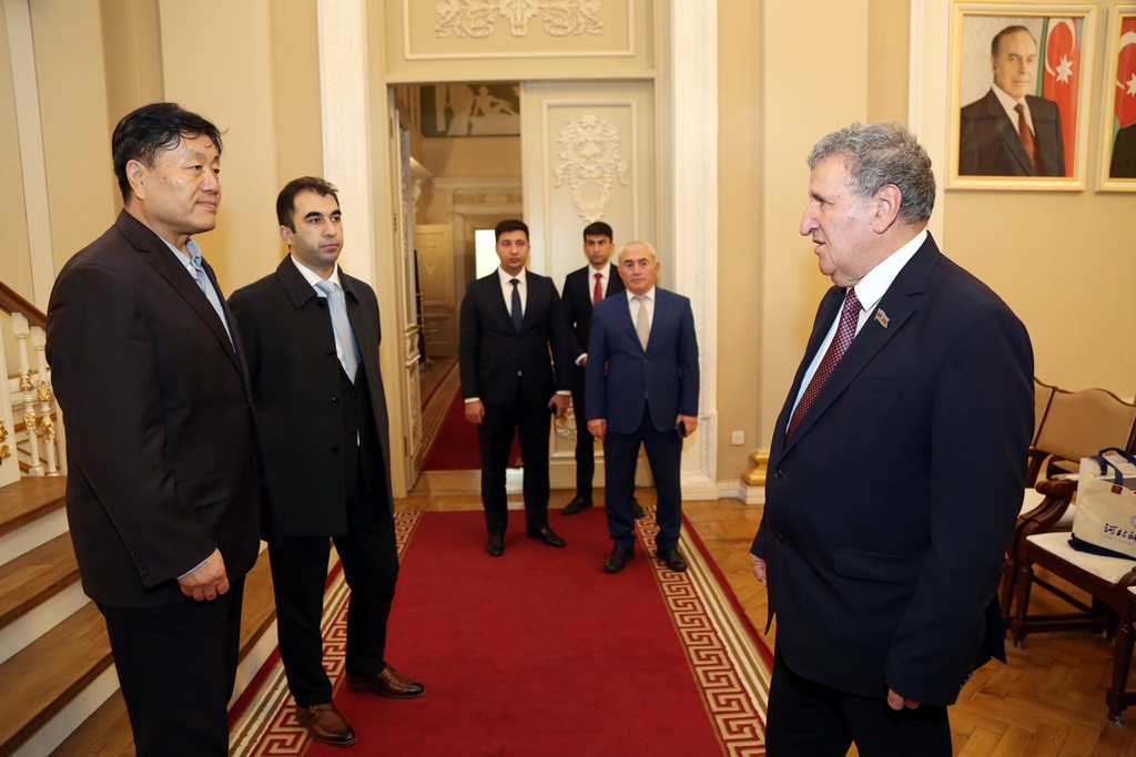 Президент НАНА встретился с делегацией Хэбэйского педагогического университета (Китай)