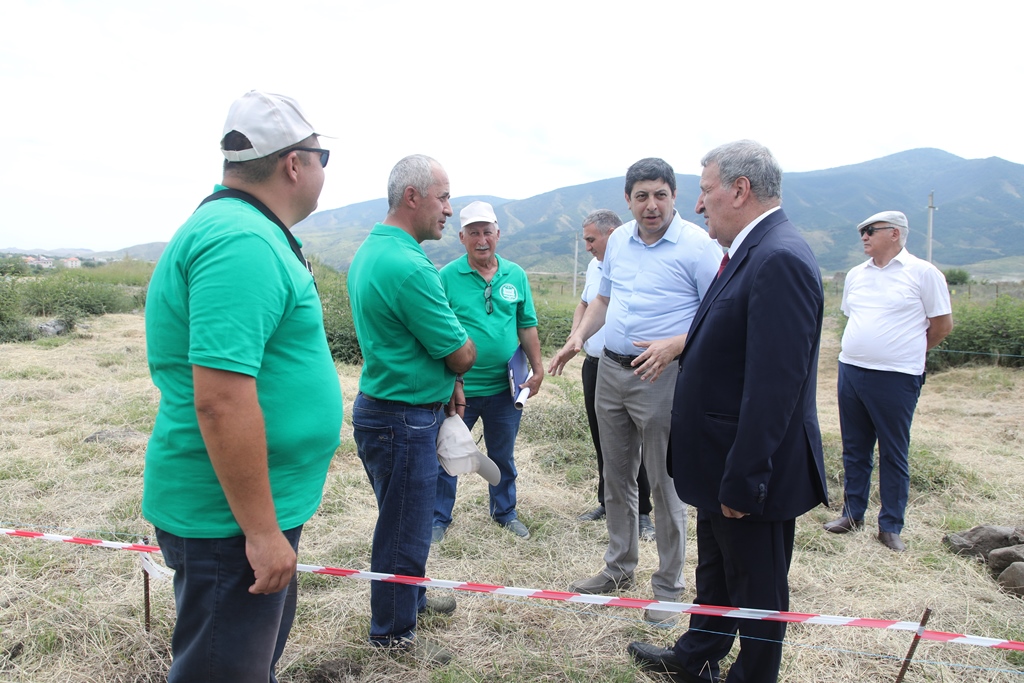 The President of ANAS reviewed the work of the archaeological expedition in Khojaly