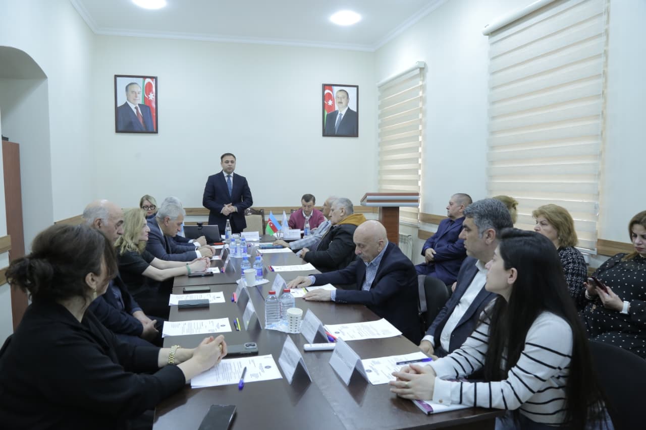 Folklor İnstitutunun Elmi şurasında 2026-cı il üzrə nəşrlərin vəziyyəti, Elm Gününə həsr olunmuş tədbirlər və beynəlxalq elmi fəaliyyət müzakirə olunub