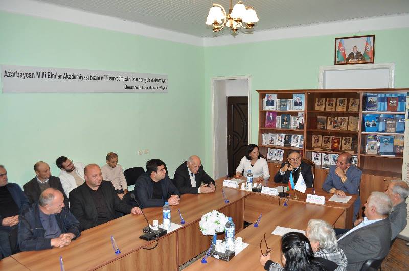 Şəki Regional Elmi Mərkəzində Dövlət Suverenliyi Günü ilə bağlı tədbir keçirilib