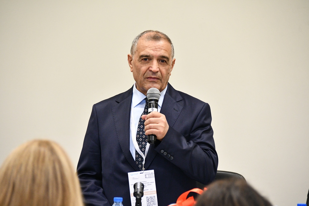 Академик Иса Габиббейли выступил на презентации книги «Гейдар Алиев – 100. Библиография»
