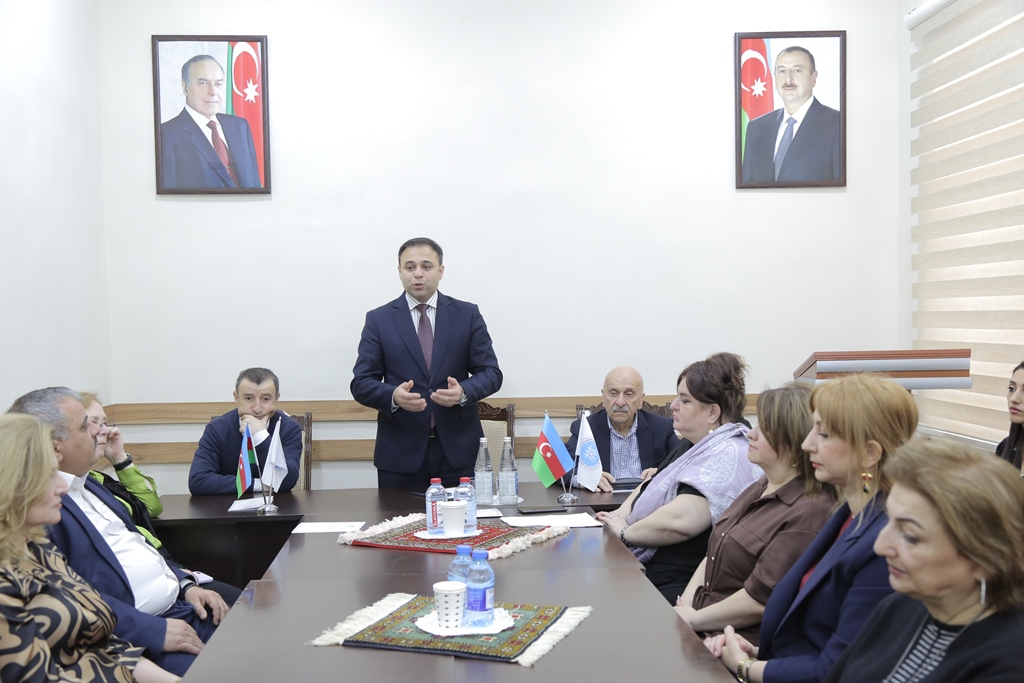 Folklor İnstitutunda “Novruz bayramı: kollektiv yaddaş və regional özəlliklər” mövzusunda elmi sessiya təşkil olunub