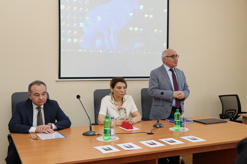 “Əcəmi Naxçıvani və onun dövrü” mövzusunda dəyirmi masa keçirilib