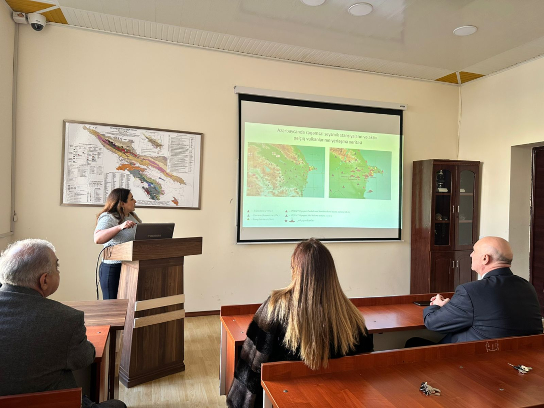 Seysmoloji Xidmət Mərkəzinin şöbə müdiri Bakı Dövlət Universitetində məruzə ilə çıxış edib
