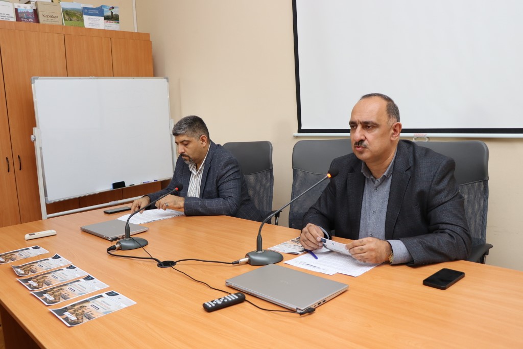 “Azərbaycanda şəhərsalmanın tarixi dövrləri və ənənələri” mövzusunda dəyirmi masa